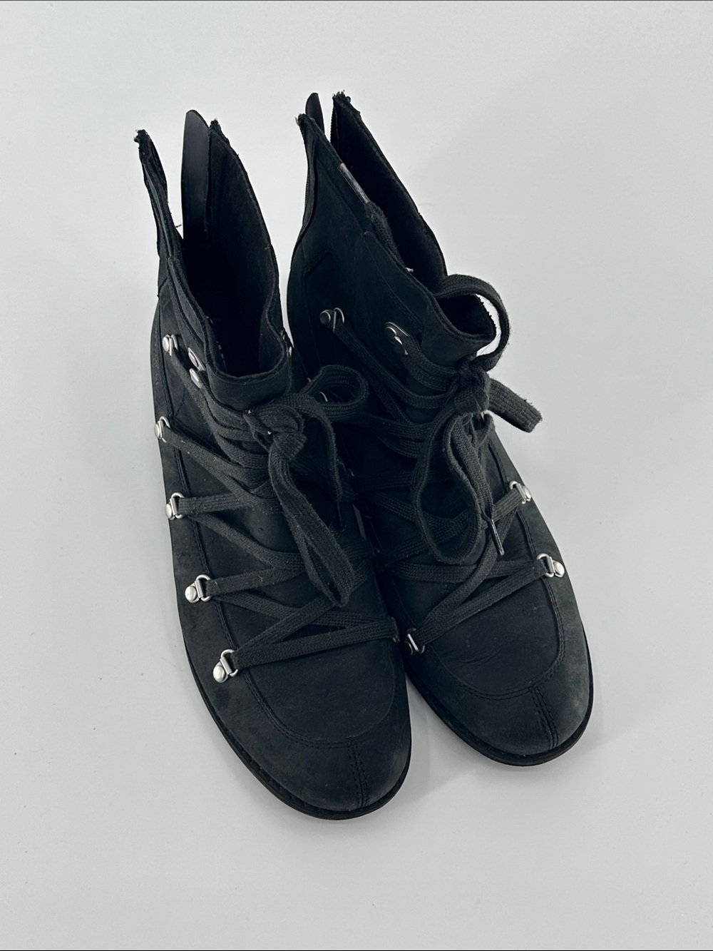 Women’s Merrell Shiloh II Black Lace-Up Ankle Boots